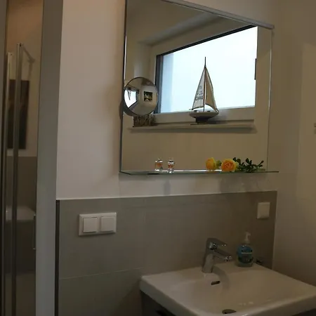 Am Schloss Ranzow - Penthouse Tee 9